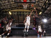 三亿体育体育课程-胜者晋级卫冕，骑士大胜猛龙锁定东部决赛门票的简单介绍