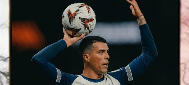 三亿体育体育活动-包含霍芬海姆球员因激烈对抗受伤下场，球队欲求补强的词条