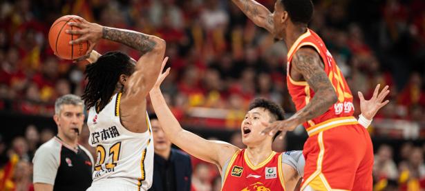 三亿体育体育注册-新赛季CBA完美开局，多支球队取得两连胜
