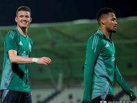 三亿体育体育下载-沙特阿拉伯队在大赛中崭露头角，赢得冠军