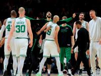 三亿体育体育活动-凯尔特人火力全开，大胜对手赢球