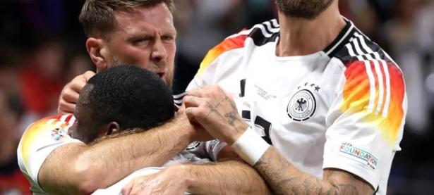 三亿体育体育官方-德国战胜挑战，实现小组赛全胜