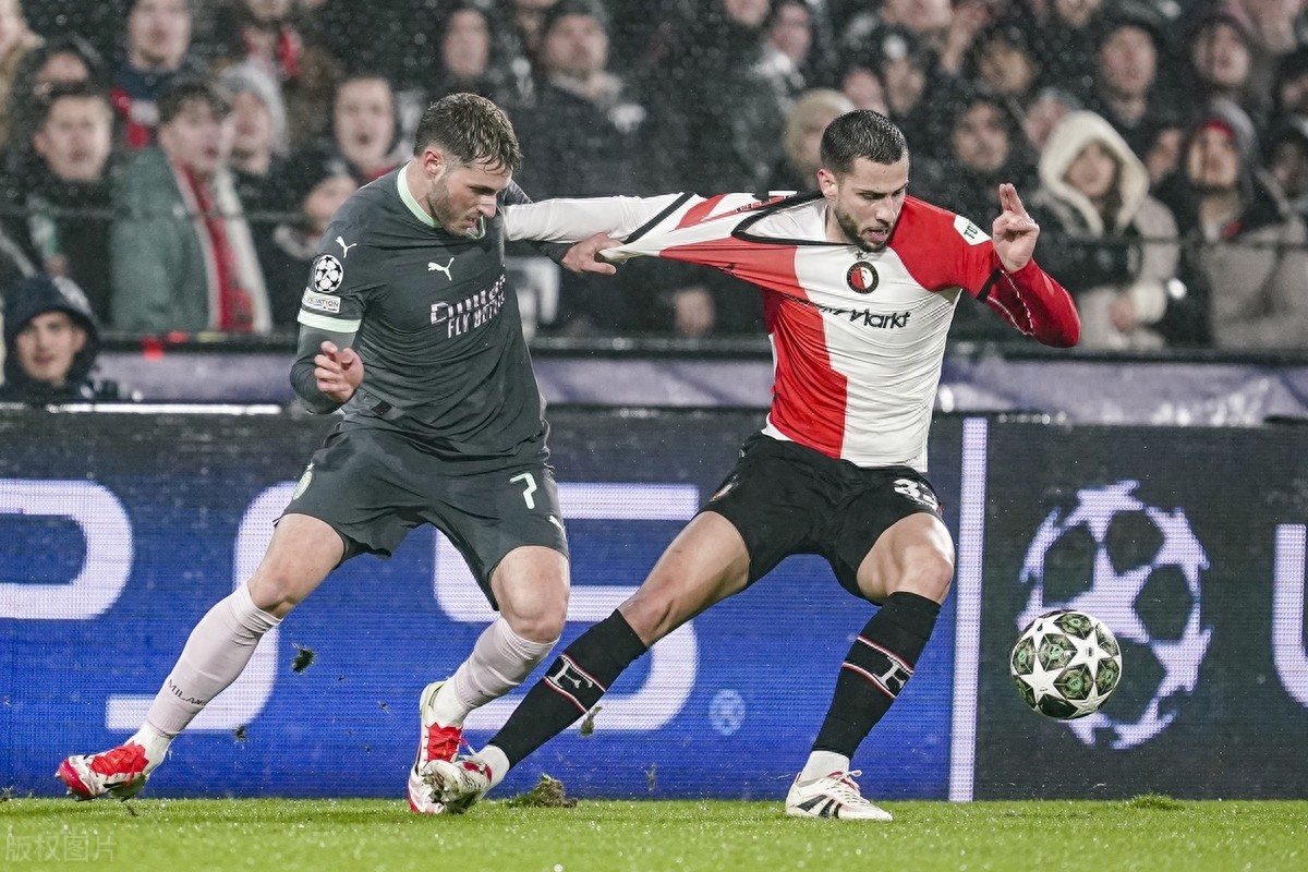 包含AC米兰主场惊险胜利，欧冠资格前景微妙的词条