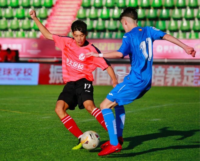 东南亚队众将出色,抢眼比赛中 东南亚队众将出色,抢眼比赛中