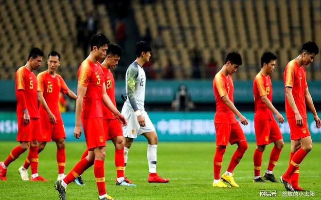 主力球员迎来爆发，球队凭借团结力量，取得胜利！的简单介绍