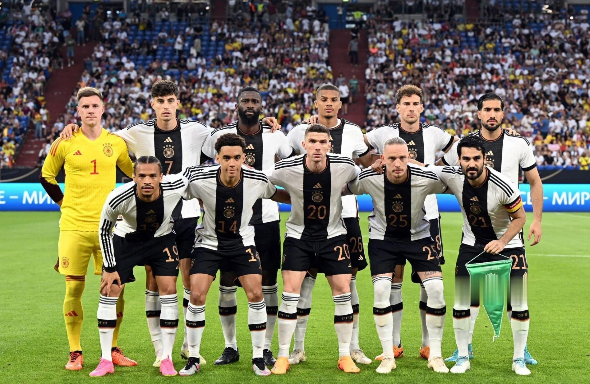 德国足球队晋级欧锦赛，备战决赛阶段