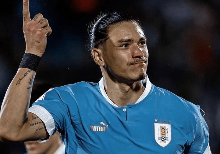 包含不伦瑞克雄狮客场大胜，终结连败势头的词条